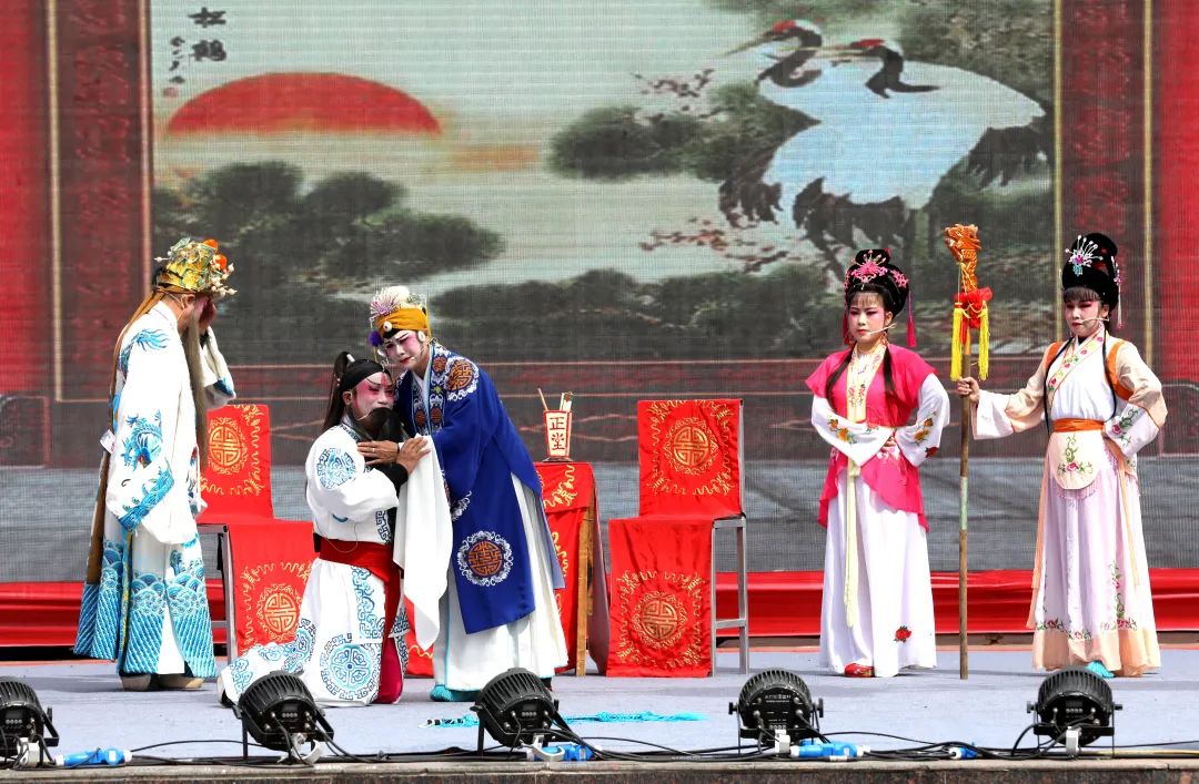 正在上传... 图片